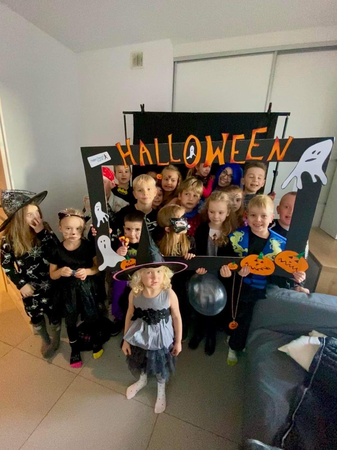 42E0F94E 14FF 4528 85E2 E4EDE6448832 3