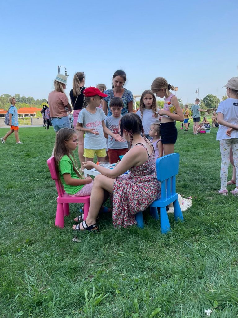 Festyn z okazji 20-lecia Helen Doron English w Puławach - 20 sierpnia 8 WhatsApp Image 2022 08 22 at 11.34.49 - Helen Doron English