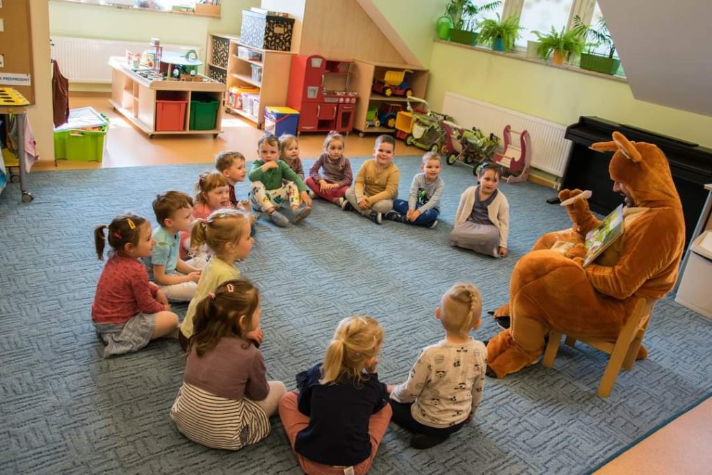 Prawdziwa magia w ksiazkach 17 FB IMG 1684390675120 - Helen Doron English