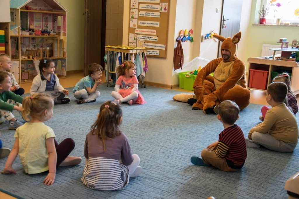 Prawdziwa magia w ksiazkach 11 FB IMG 1684390687324 - Helen Doron English