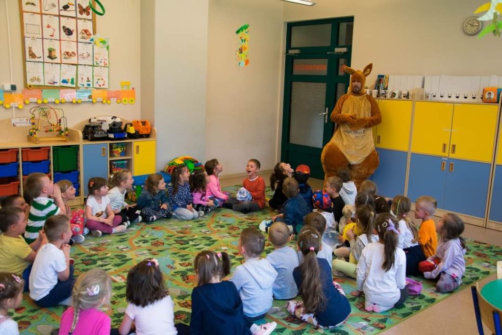 Prawdziwa magia w ksiazkach 4 FB IMG 1684390700562 - Helen Doron English