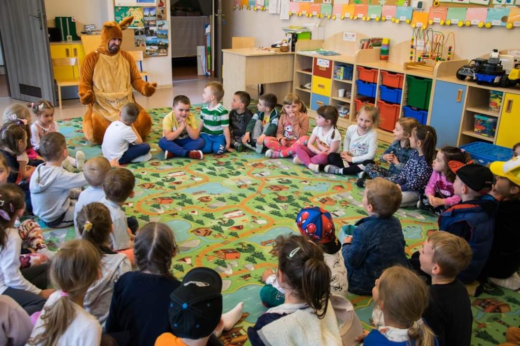 Prawdziwa magia w ksiazkach 1 FB IMG 1684390706827 - Helen Doron English