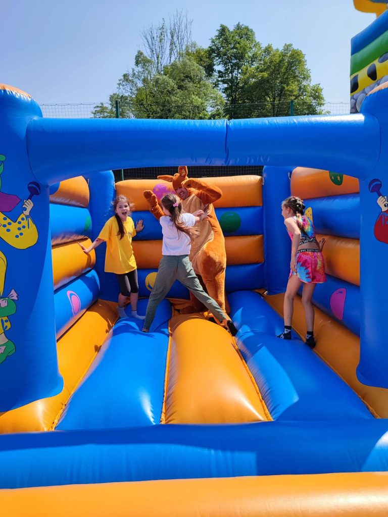 Wielki piknik rodzinny naszej szkoły 16 received 1309039576315439 - Helen Doron English