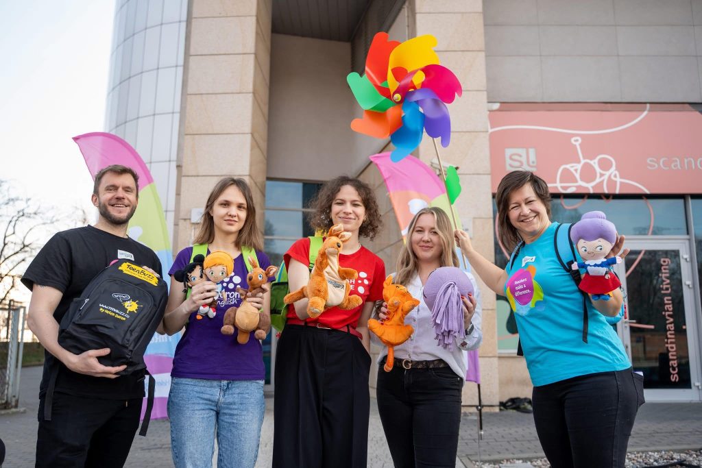 Lektorzy przed szkola 1 - Helen Doron English