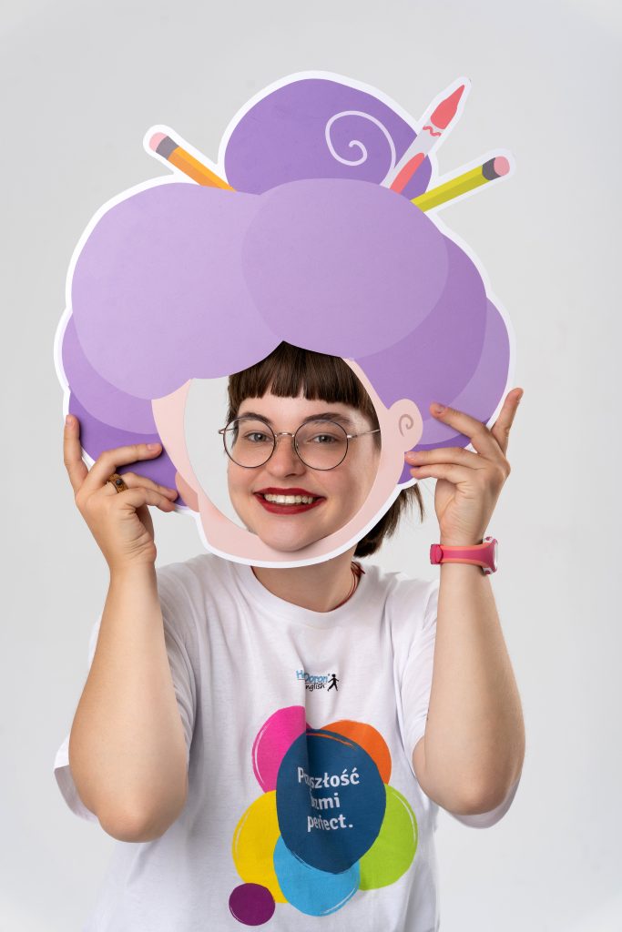 NRU04152 - Helen Doron English