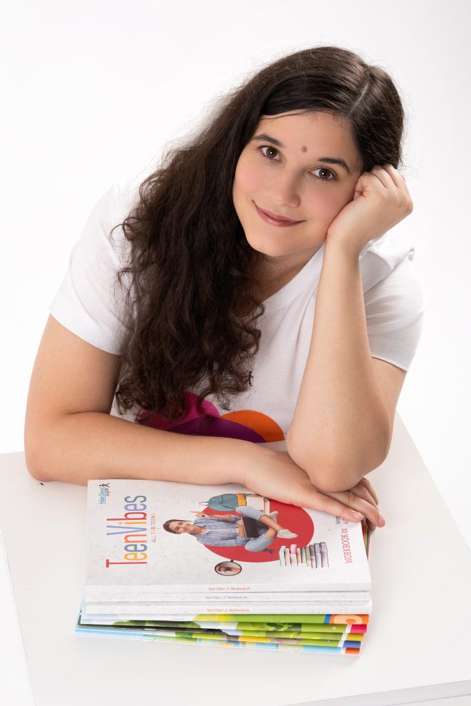 NRU04220 - Helen Doron English