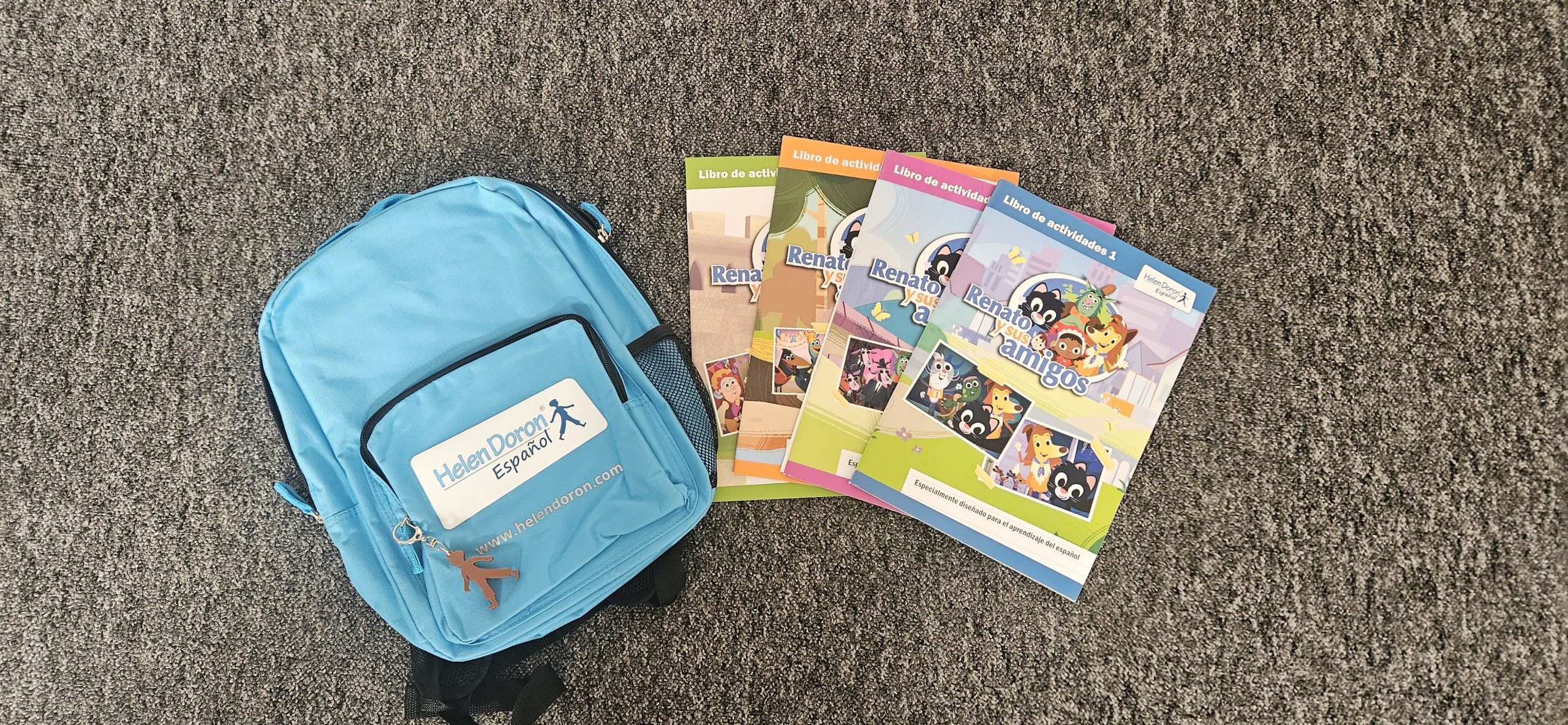 Hispzanski ksiazki edited 1 scaled - Helen Doron English