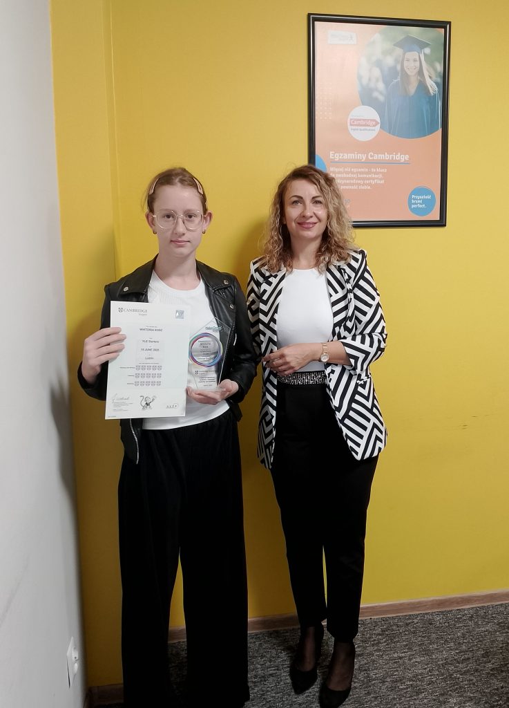 Gala wręczenia certyfikatów Cambridge 2025 4 IMG 20251011 100832 - Helen Doron English