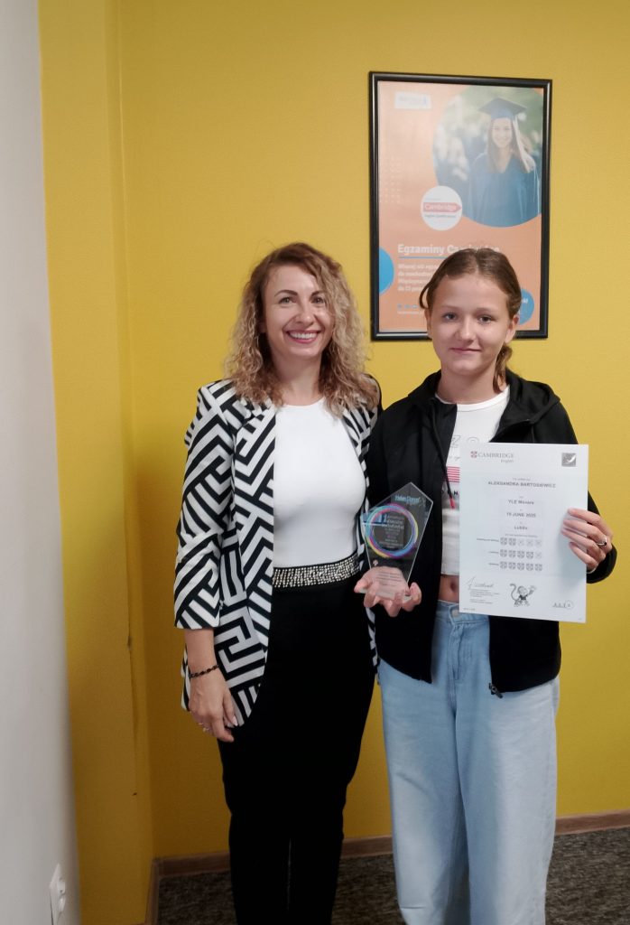 Gala wręczenia certyfikatów Cambridge 2025 7 IMG 20251011 100949 - Helen Doron English