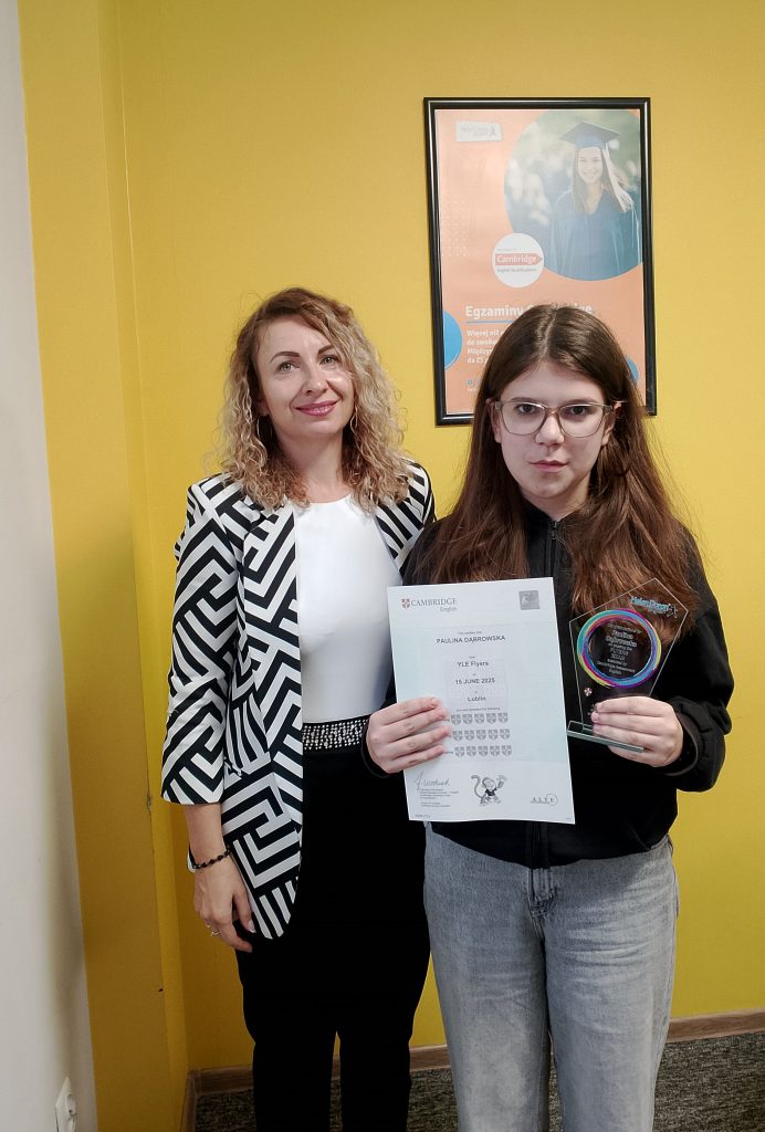Gala wręczenia certyfikatów Cambridge 2025 10 IMG 20251011 101115 - Helen Doron English