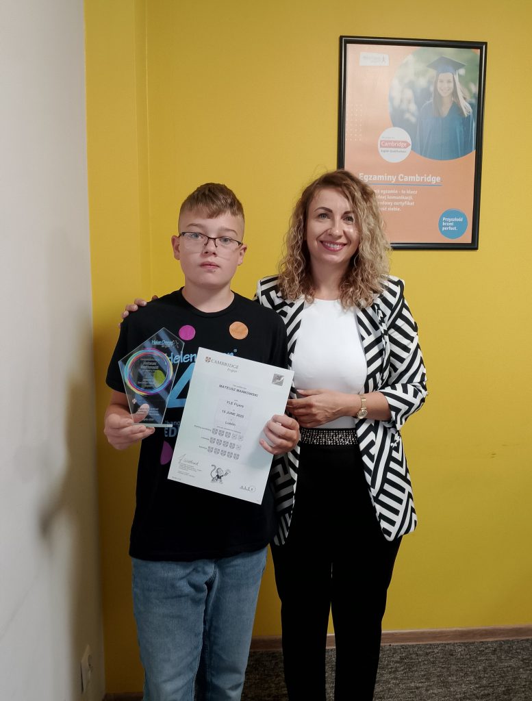 Gala wręczenia certyfikatów Cambridge 2025 14 IMG 20251011 101250 - Helen Doron English