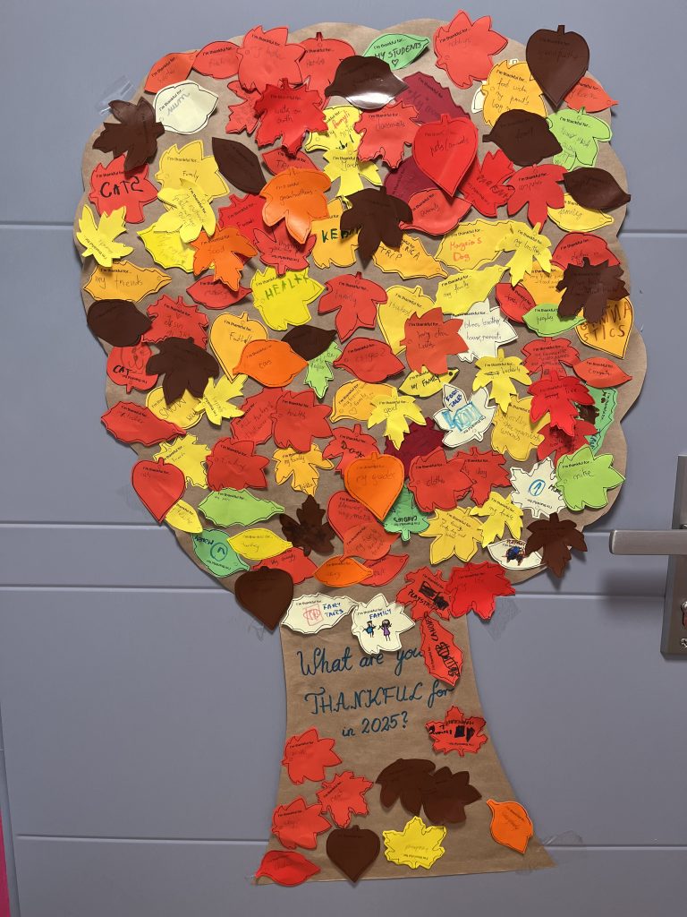 Thanksgiving Day 2025 1 IMG 4966 - Helen Doron English