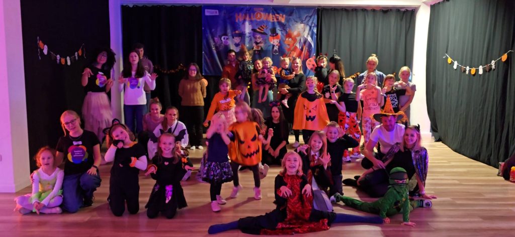 Warsztaty i zajęcia dodatkowe w szkole języka angielskiego i hiszpańskiego Helen Doron w Mikołowie 7 bal anima - Helen Doron English