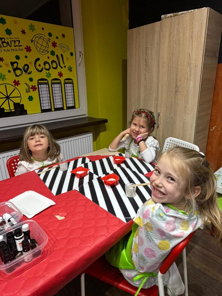 WhatsApp Image 2025 12 07 at 09.48.541 - Helen Doron English