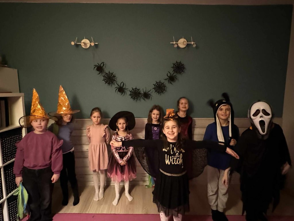 Strrrasznie udany tydzień przed Halloween! 👻🕷️🎃 8 WhatsApp Image 2025 12 08 at 10.02.424 - Helen Doron English