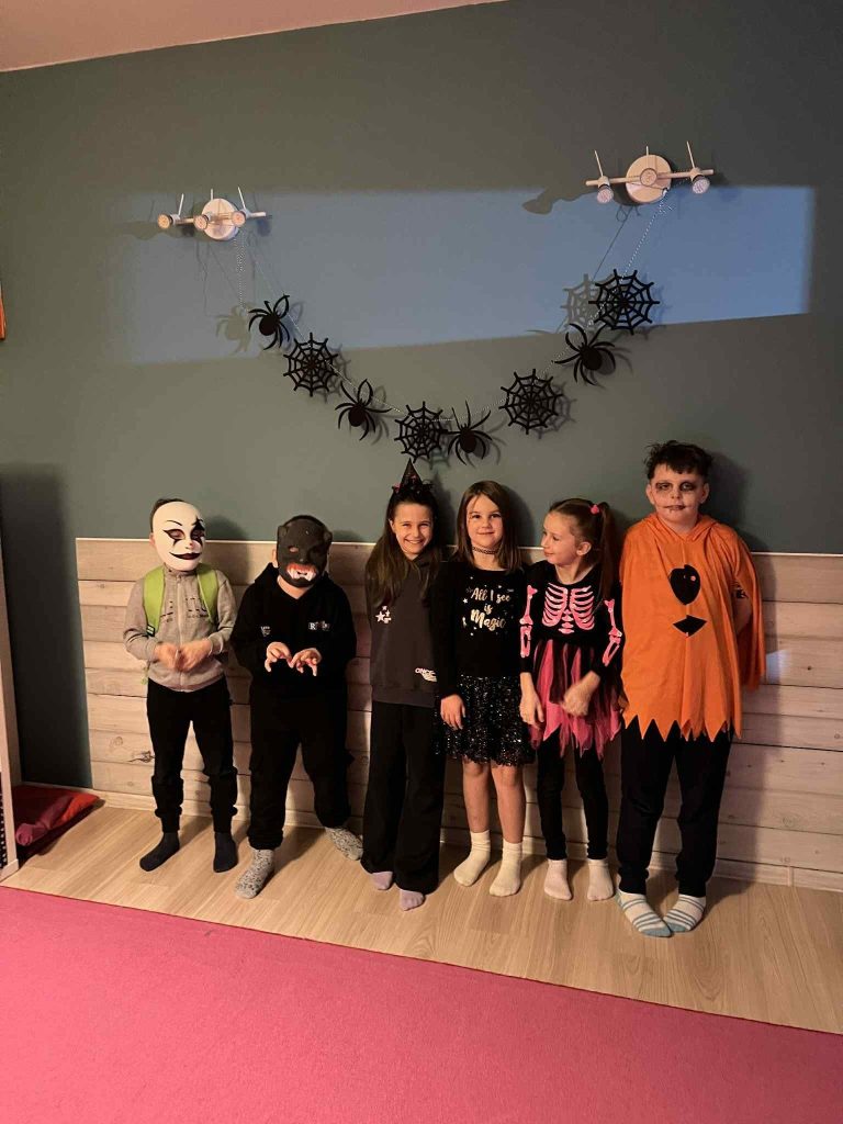 Strrrasznie udany tydzień przed Halloween! 👻🕷️🎃 6 WhatsApp Image 2025 12 08 at 10.02.426 - Helen Doron English