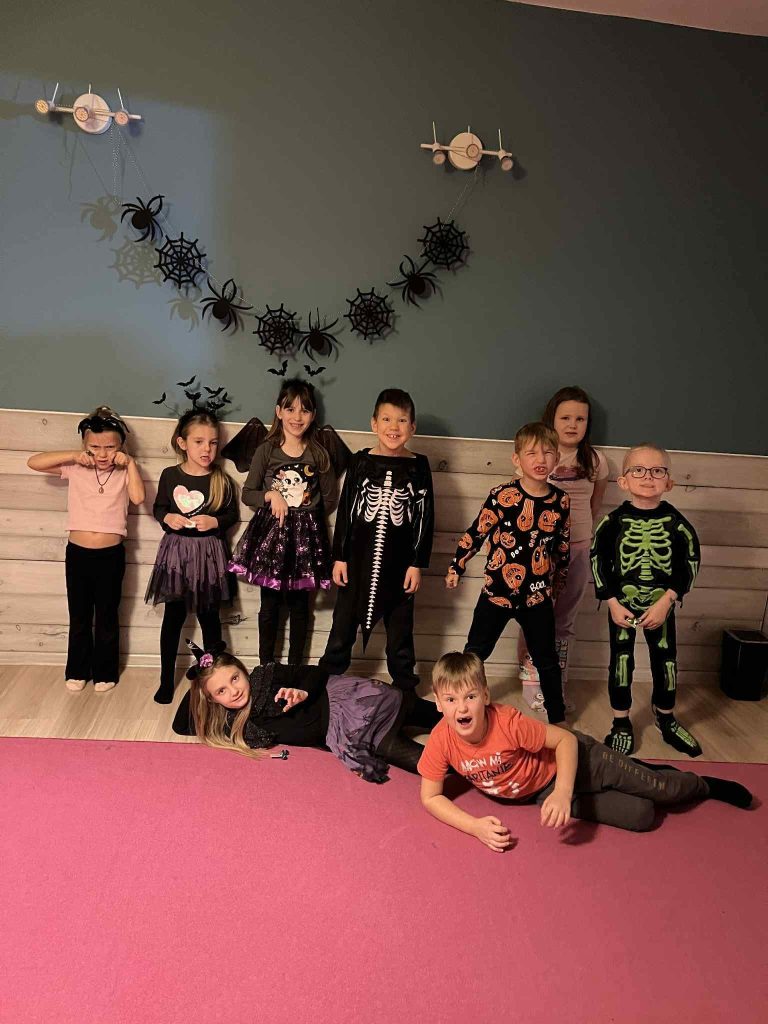 Strrrasznie udany tydzień przed Halloween! 👻🕷️🎃 5 WhatsApp Image 2025 12 08 at 10.02.427 - Helen Doron English