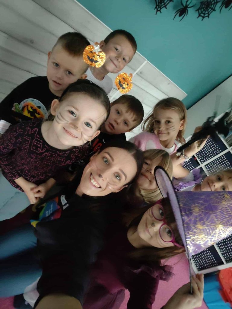 Strrrasznie udany tydzień przed Halloween! 👻🕷️🎃 3 WhatsApp Image 2025 12 08 at 10.02.431 - Helen Doron English