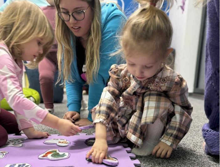 Nauka angielskiego przez zabawę Bibice