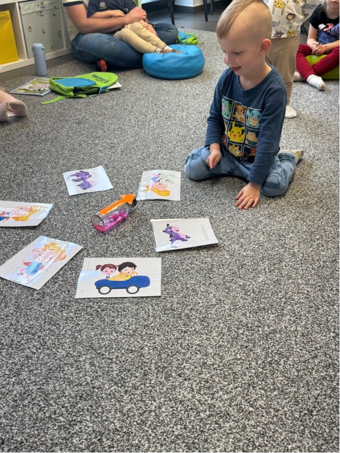 Nauka angielskiego przez zabawę – dlaczego to podejście jest tak wartościowe? 1 Nauka angielskiego przez zabawę Bibice