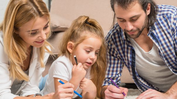 Kreatywne projekty rodzinne które rozwijają cierpliwość i ciekawość świata